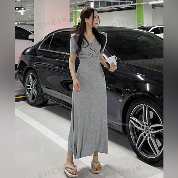 DAZY Gray Ribbed Knit Twist Detail Maxi Dress size Medium - Picture 1 of 13